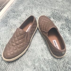 Steve Madden Slip-on sneakers